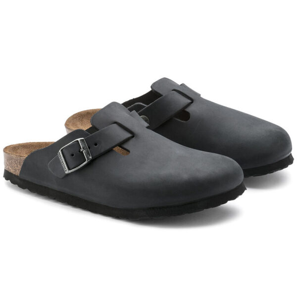 A24---birkenstock---059463BOSTONBLACK_1_P.JPG